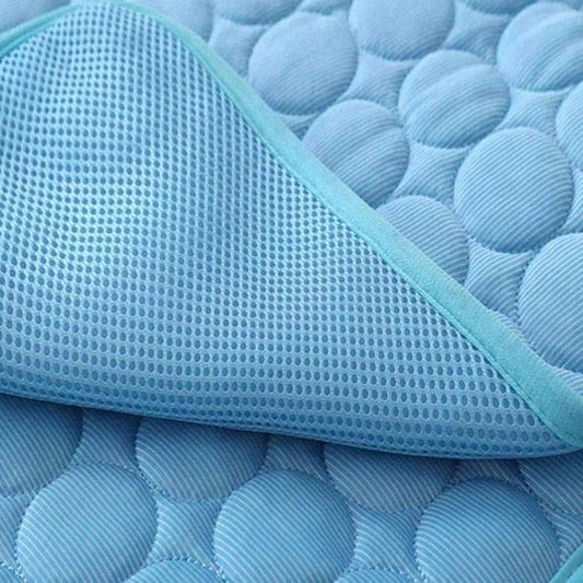 Washable Cooling Summer Dog Bed – Breathable Pet Mat for Hot Weather